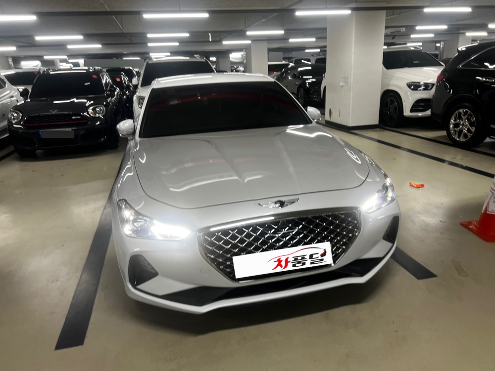 692uzbld82ux841302.jpg