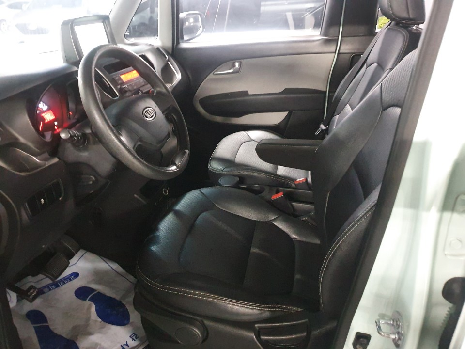 7ju089cd842t.jpg