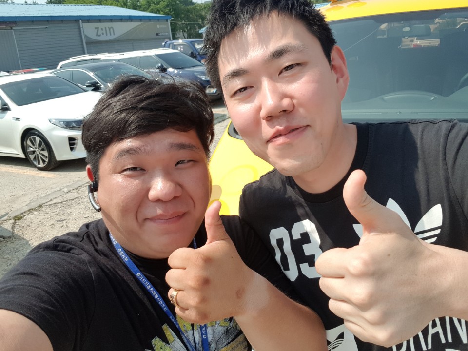 *아우디 a4 * 판매 후기 좋은거래 감사합니다.