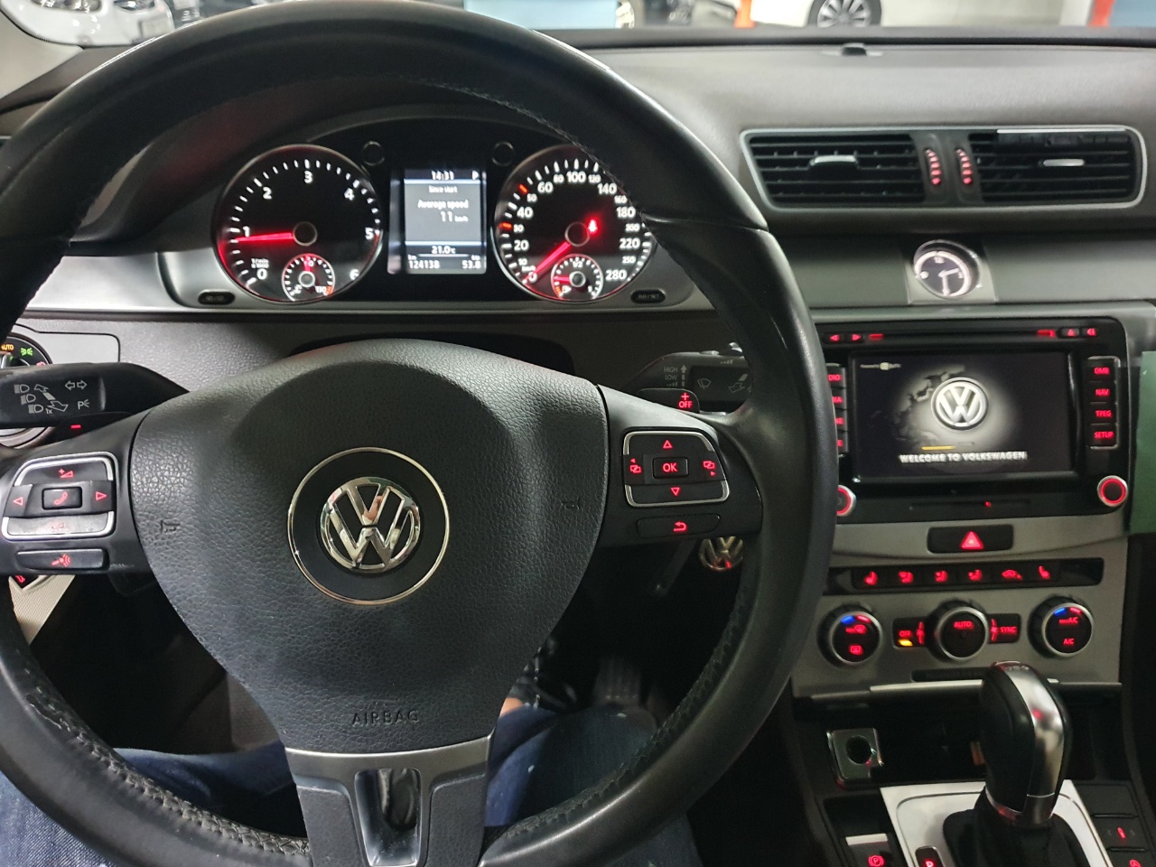 64v620kmygcx.jpg