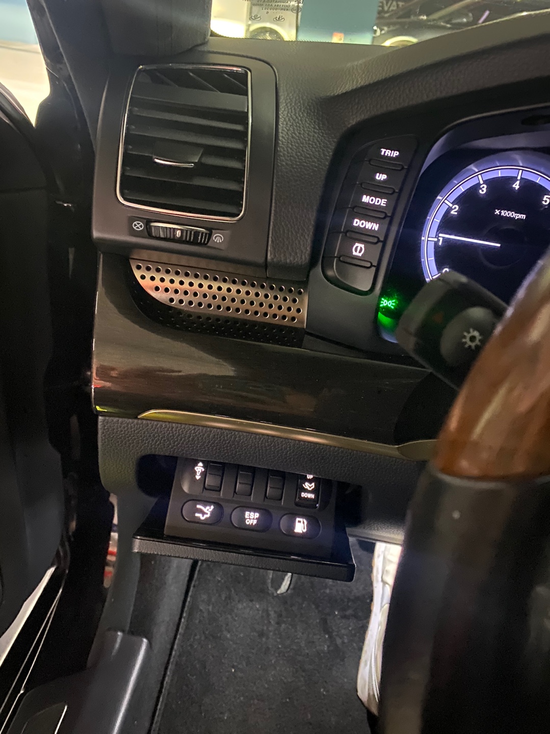 ue4jpxmsc59.jpg